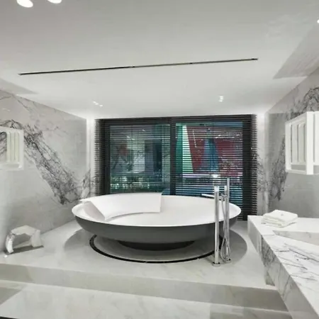 Matogianniluxapt Centre Apartment *